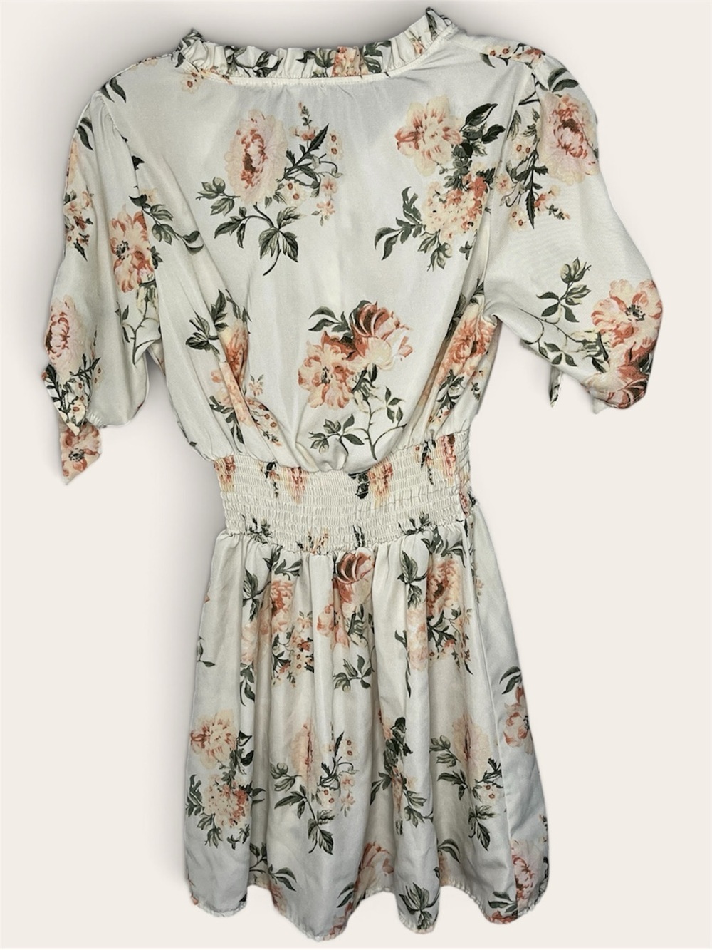 White Floral Smocked Waist
Dress with Tie Sleeves Medium - Picture 2 of 5